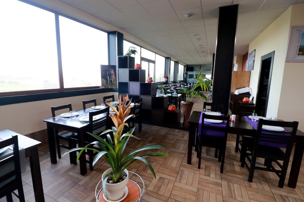 Hostal Casasnovas Silleda Buitenkant foto